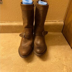 Durango chocolates 9.5 M Boots with Strap and Zipper Mid Calf